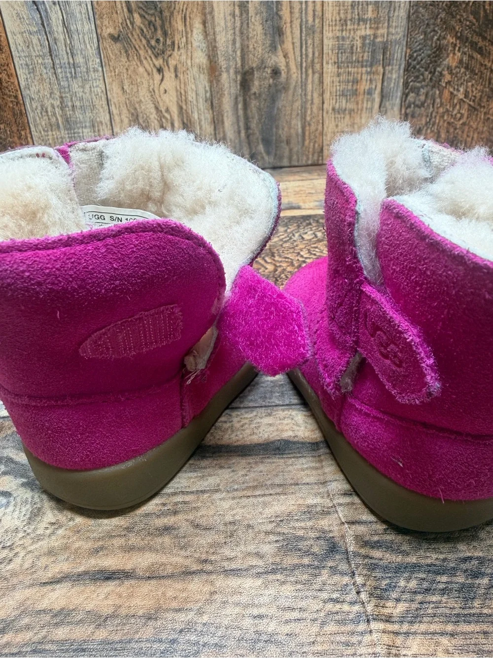 UGG Infant Keelan II Suede Boots in Vibrant Pink US Size 2/3 10960891